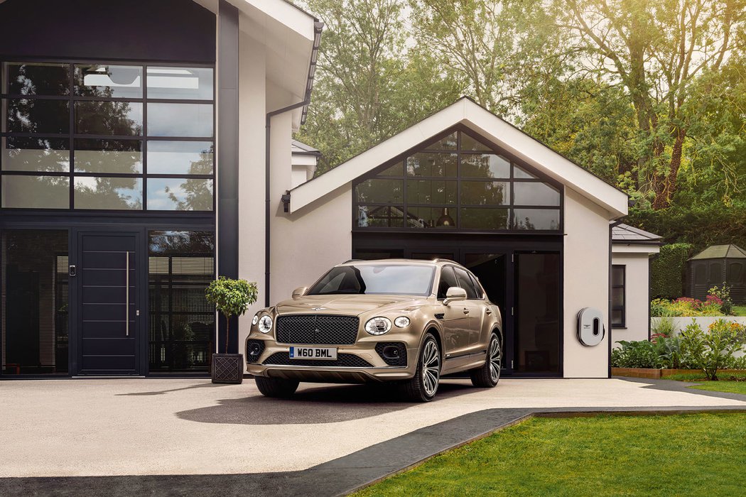 Bentley Bentayga Hybrid - novinka, plug- in, předobjednávka, nákup online, autoibuy